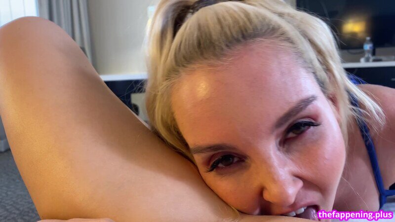 Aaliyah love/ leaked private photo uncensored HD quality