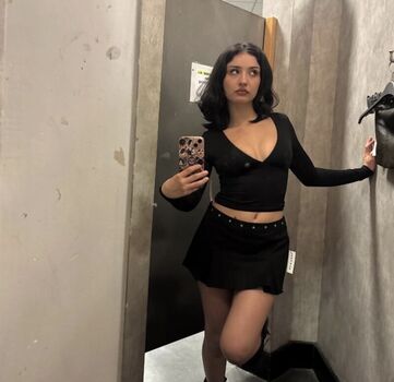 Aconitumlilah page leaked private photo uncensored HD quality