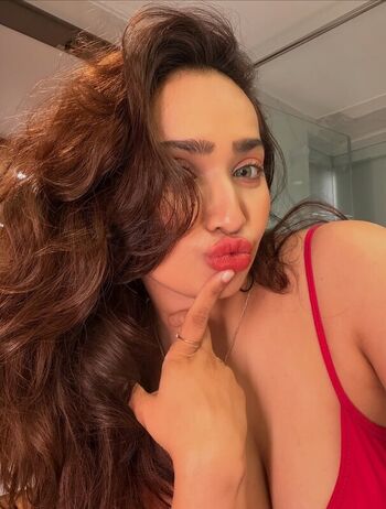 Aditi mistry  page leaked private photo uncensored HD quality