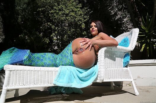 Adriana chechik  page leaked private photo uncensored HD quality