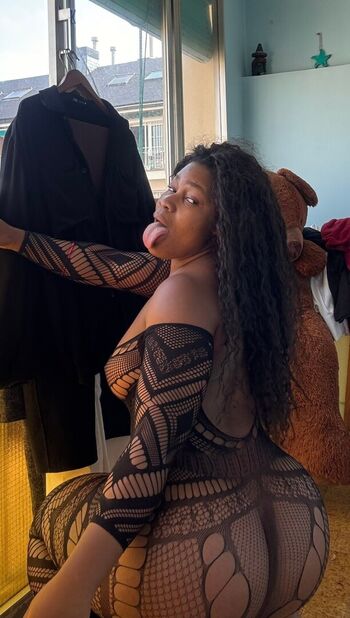 African booty meat page leaked private photo uncensored HD quality