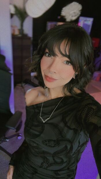 Aileensenpaireacts page leaked private photo uncensored HD quality