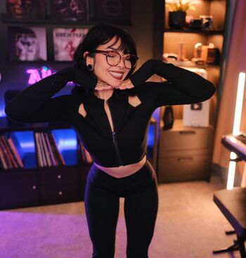 Aileensenpaireacts page leaked private photo uncensored HD quality