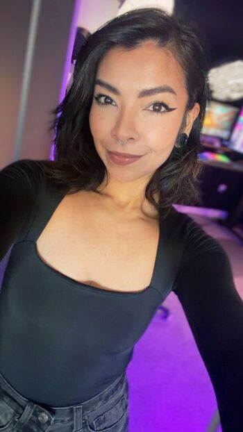 Aileensenpaireacts page leaked private photo uncensored HD quality