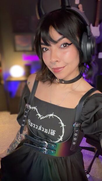 Aileensenpaireacts leaked private photo uncensored HD quality