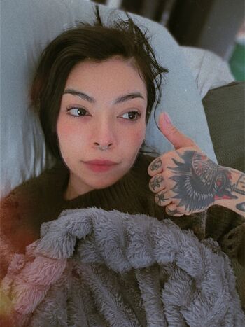 Aileensenpaireacts leaked private photo uncensored HD quality