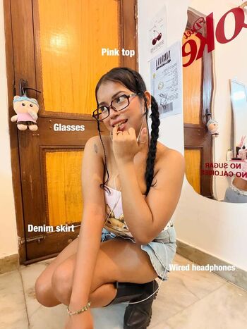 Akiksha kashyap leaked private photo uncensored HD quality