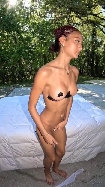 Alessandra liu  page leaked private photo uncensored HD quality