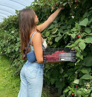 Alexandra carlsson page leaked private photo uncensored HD quality