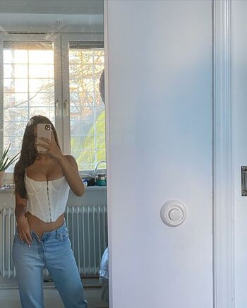 Alexandra carlsson page leaked private photo uncensored HD quality