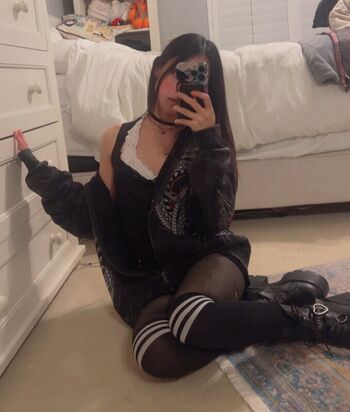 Alrightcarina page leaked private photo uncensored HD quality