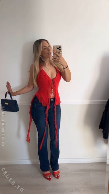 Amanda c emilia  page leaked private photo uncensored HD quality