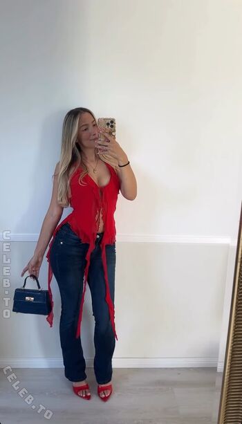 Amanda c emilia  page leaked private photo uncensored HD quality