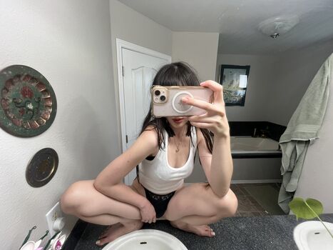 Amylouisev leaked private photo uncensored HD quality