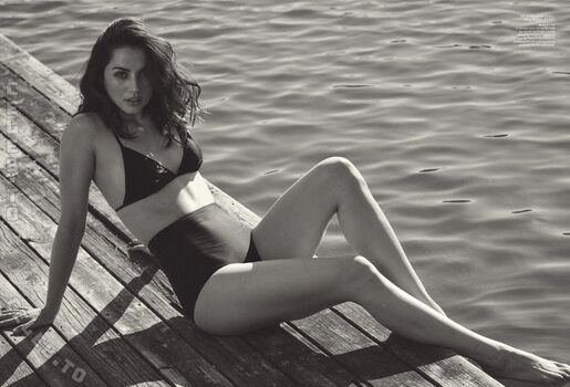 Ana de armas  page leaked private photo uncensored HD quality