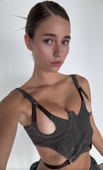 Anna malygn  page leaked private photo uncensored HD quality