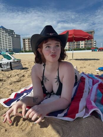 Annaliseelliot page leaked private photo uncensored HD quality