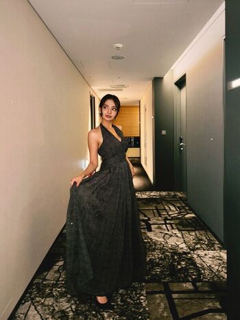 Anushka sen page leaked private photo uncensored HD quality