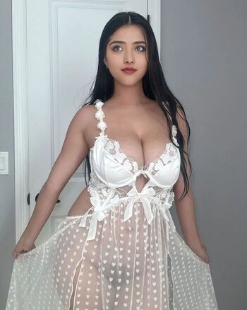 Anya advani leaked private photo uncensored HD quality
