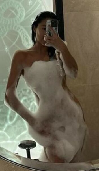 Ashley park leaked private photo uncensored HD quality