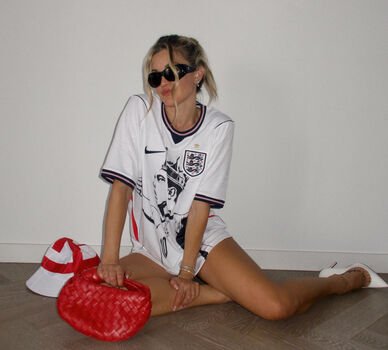 Ashley roberts page leaked private photo uncensored HD quality