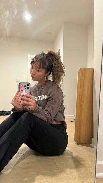 Aubrey anderson emmons leaked private photo uncensored HD quality