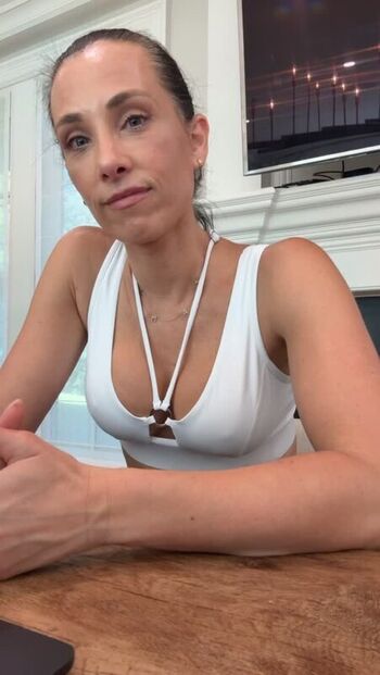 Autumn calabrese leaked private photo uncensored HD quality