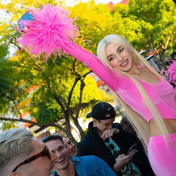 Ava max  page leaked private photo uncensored HD quality