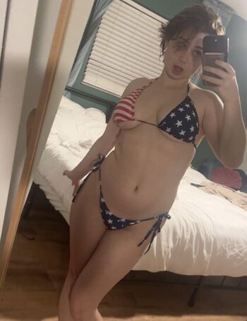 Beanswithbombs leaked private photo uncensored HD quality