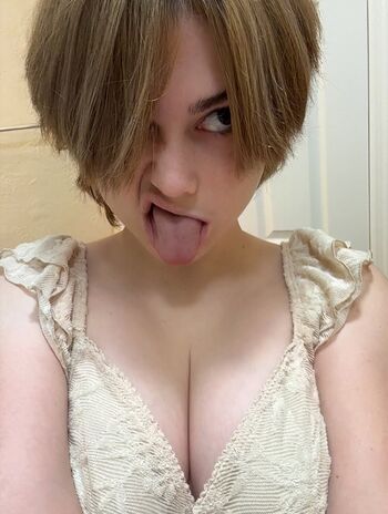 Beanswithbombs leaked private photo uncensored HD quality