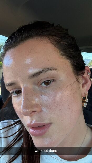 Bella thorne  page leaked private photo uncensored HD quality