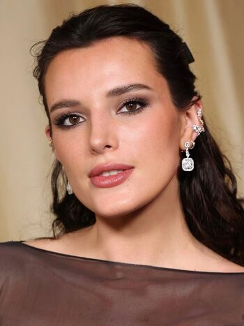 Bella thorne  page leaked private photo uncensored HD quality