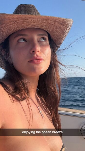 Bella thorne  page leaked private photo uncensored HD quality