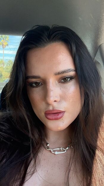 Bella thorne  page leaked private photo uncensored HD quality