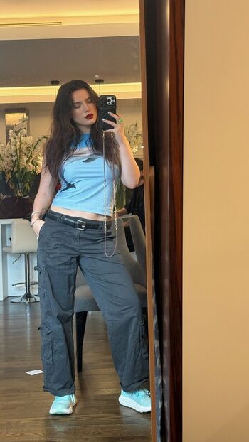 Bella thorne  page leaked private photo uncensored HD quality