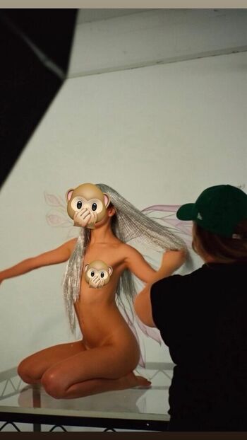 Billie eilish  page leaked private photo uncensored HD quality