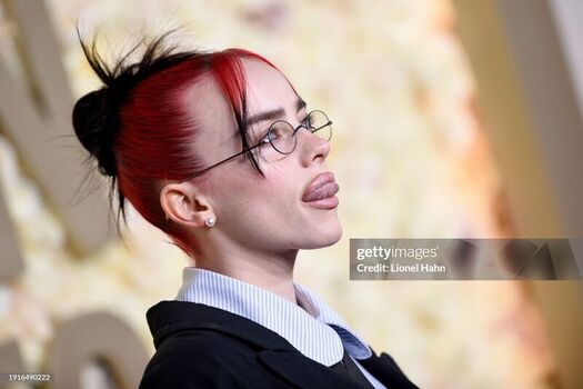 Billie eilish  page leaked private photo uncensored HD quality