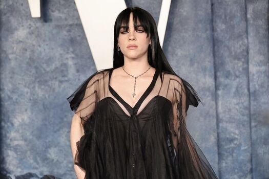 Billie eilish  page leaked private photo uncensored HD quality
