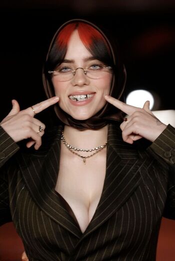 Billie eilish  page leaked private photo uncensored HD quality