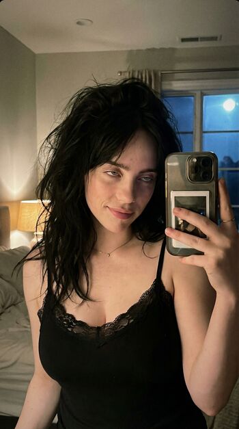 Billie eilish fake page leaked private photo uncensored HD quality