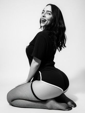 Billie eilish fake leaked private photo uncensored HD quality