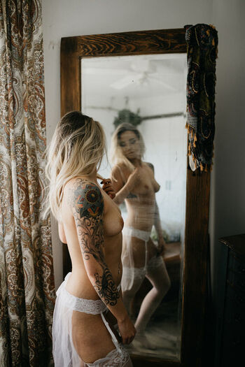 Boudoir page leaked private photo uncensored HD quality