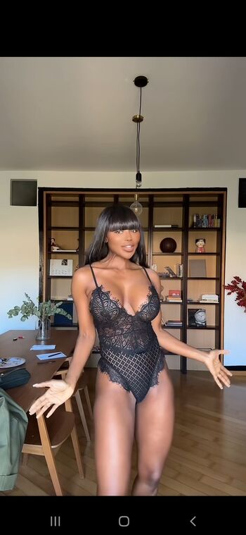 Boudoir page leaked private photo uncensored HD quality