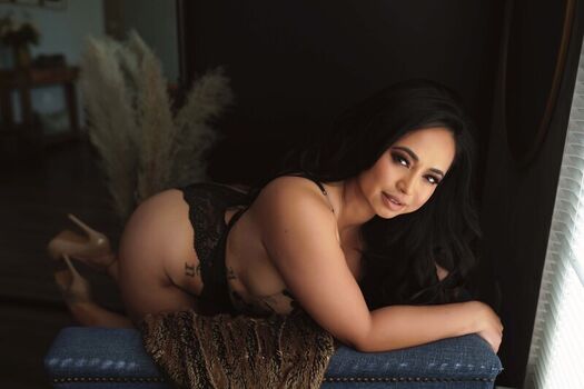 Boudoir page leaked private photo uncensored HD quality