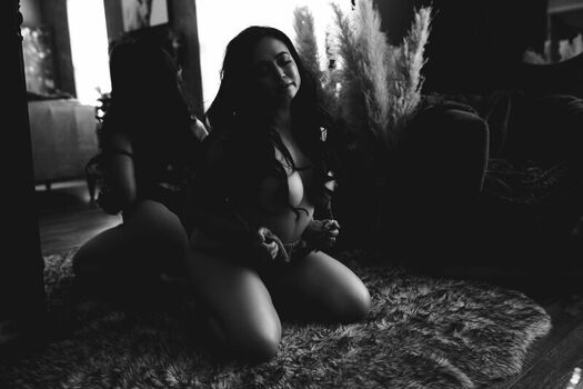Boudoir page leaked private photo uncensored HD quality