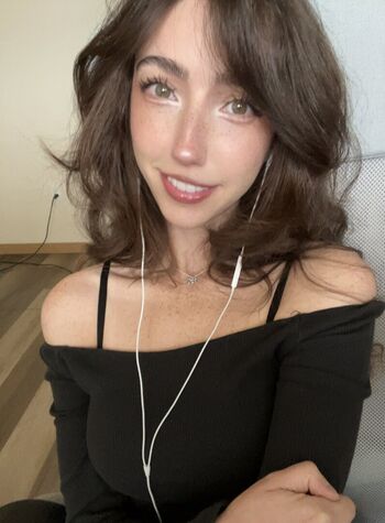 Breebunn leaked private photo uncensored HD quality