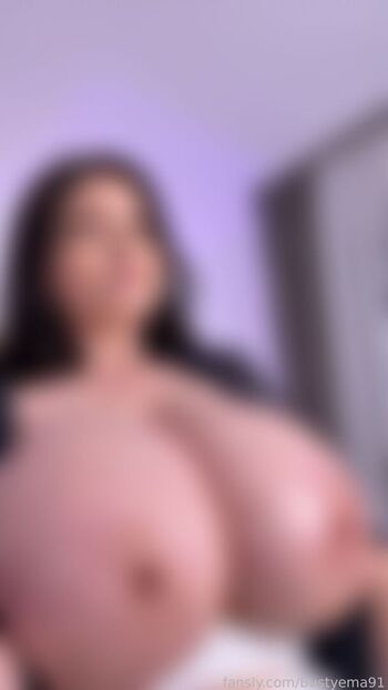 Busty ema  page leaked private photo uncensored HD quality