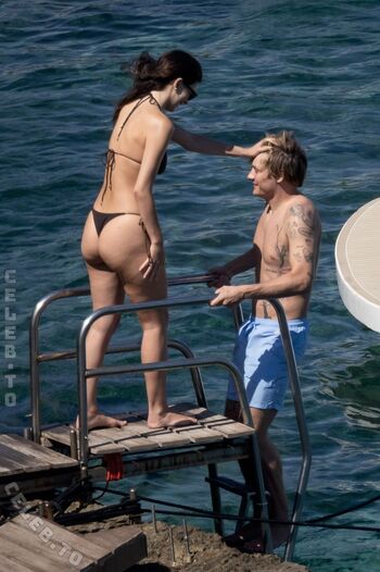 Camila morrone leaked private photo uncensored HD quality