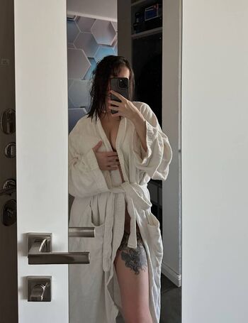 Camilla  page leaked private photo uncensored HD quality