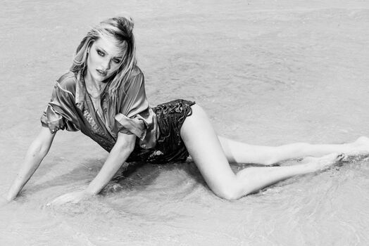 Candice swanepoel page leaked private photo uncensored HD quality